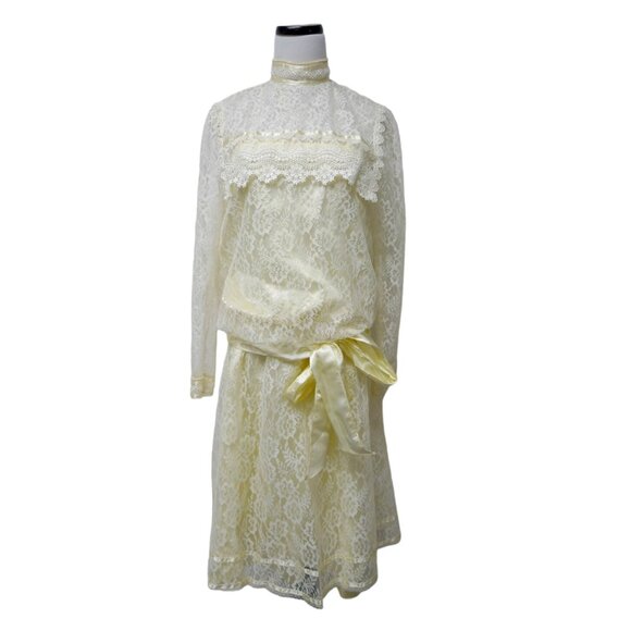 VTG 70s 3 piece lace off white dress . made in USA